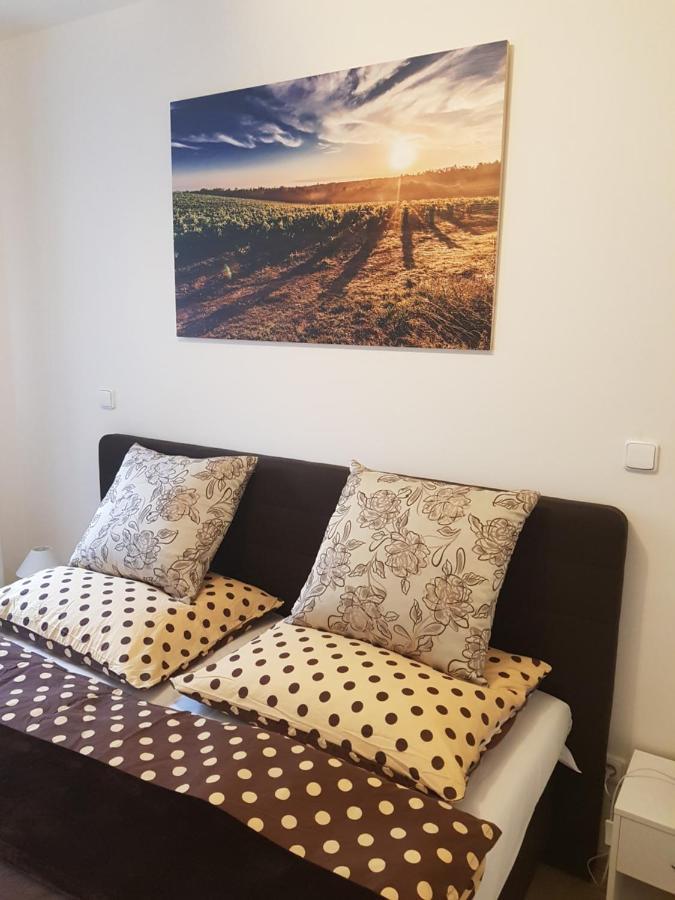Apartman Rezidence Mikulov Buitenkant foto