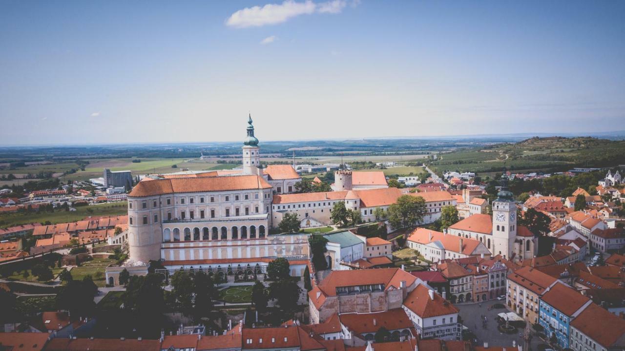 Apartman Rezidence Mikulov Buitenkant foto